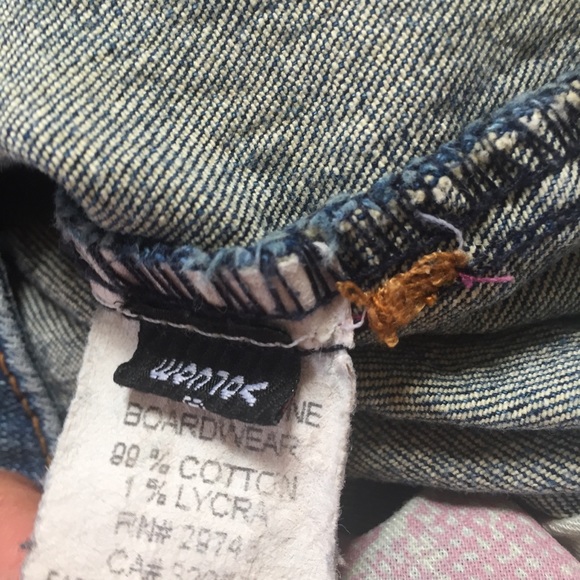 Volcom Blue Distressed Ripped Cropped Jeans Size 7 - Picture 6 of 10